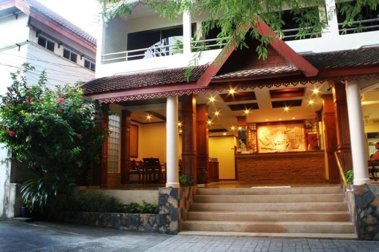 Baan Pron Phateep Patong Buitenkant foto