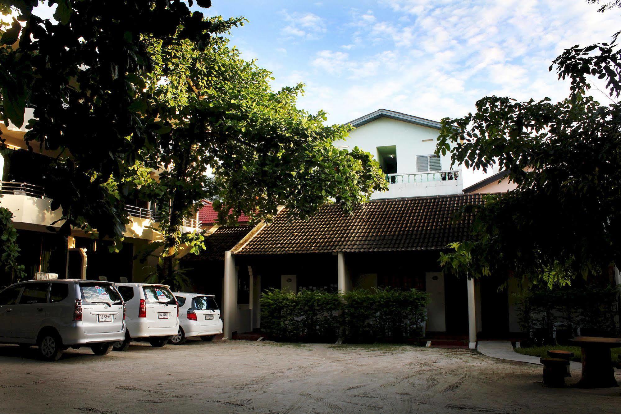 Baan Pron Phateep Patong Buitenkant foto